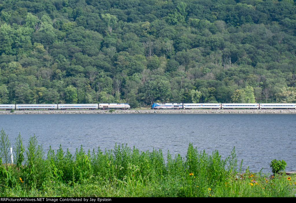 P32's meet on the Hudson